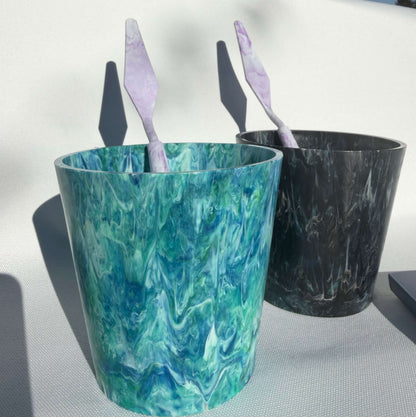 turquoise-painting-pot-black-painting-pot-sustainable-canvas